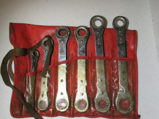RATCHET WRENCH SET. MISSING ONE