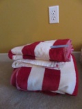 RED AND WHITE TOWELS