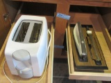 ELECTRIC KNIFE AND BLACK AND DECKER TOASTER