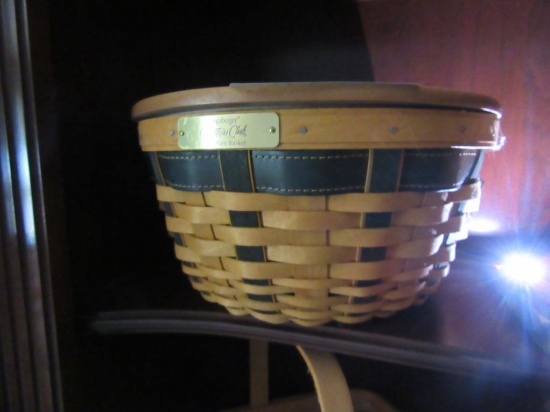 2004 LONGABERGER COLLECTORS CLUB WARE BASKET WITH LID AND INSERT