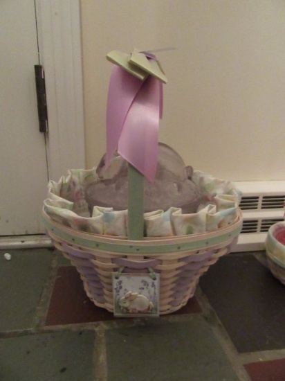 2004 HAPPY EASTER LONGABERGER BASKET WITH GLASS BUNNY CANDY DISHES