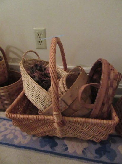 ASSORTMENT OF BASKETS