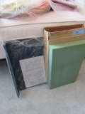 GARDEN AND KITCHEN KNEELER. NEEDS ASSEMBLED