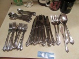 ROGERS BROTHERS STAINLESS STEEL FLATWARE SET BY ONEIDA