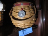 LONGABERGER TOURNAMENT OF ROSES 2004 BASKET WITH LID AND INSERT