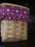 1998 LONGABERGER RECIPE BASKET WITH LID, NO INSERT. 1997 LONGABERGER TISSUE