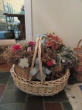 BASKETS WITH FLORAL