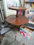 MAHOGANY TWO-TIER PIE CRUST TABLE