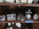 CRYSTAL FRANCE PAPERWEIGHT AND OTHER PAPERWEIGHTS WITH ETC
