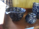 BENNINGTON POTTERY SUGAR BOWL AND MIXING BOWL. SUGAR BOWL HAS CHIP