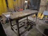 STEEL TABLE WITH VISE