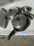 SET OF POTS AND PANS