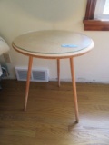 GLASS TOP ACCENT TABLE