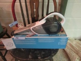 BLACK AND DECKER CORDLESS HAND VACUUM