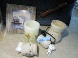 CANDLE WARMERS AND BATTERY POWERED CANDLE WITH SMALL BATHROOM WALL HANGING