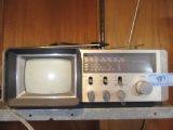 VINTAGE VHF UHF AM FM RADIO / TV