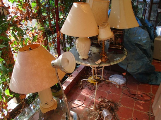 GROUP OF LAMPS