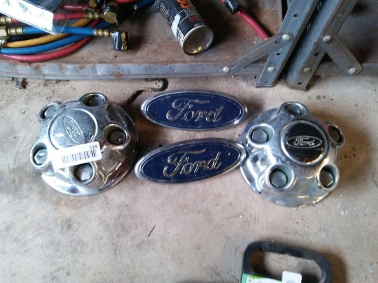 Ford center caps and Ford emblems