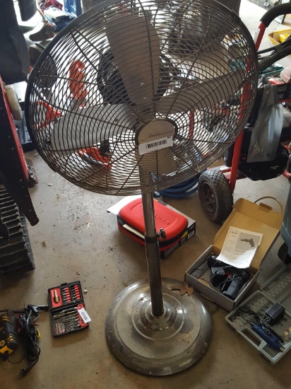 Aloha Breeze pedestal fan
