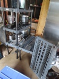 Plano plastic adjustable shelving unit