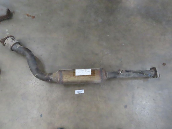 1999 Chevy Monte Carlo catalytic converter with pipe and oxygen sensor