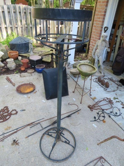 pedestal style outdoor metal planter