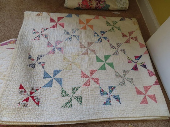 multicolored decorative quilt