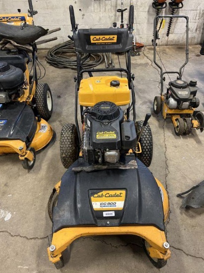 Cub Cadet model CC800 33 inch wide cut commercial mower with bagger. 541.9 hrs. mower blade shaft