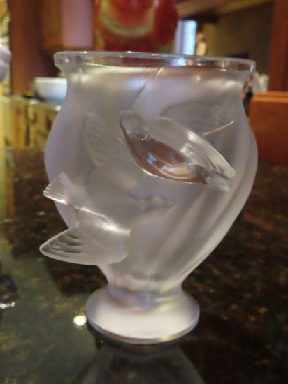 Lalique crystal vase with birds
