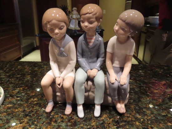 Lladro three children figurine