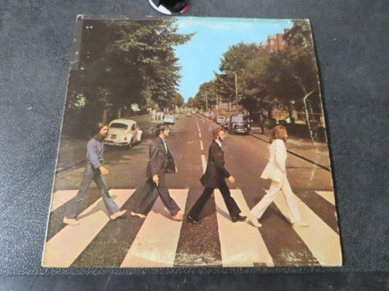 Beatles Abbey Road 33 record album by Apple Records