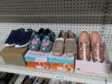 variety of size 9 casual shoes