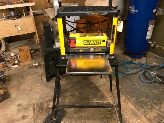 DEWALT PLANER AND STAND