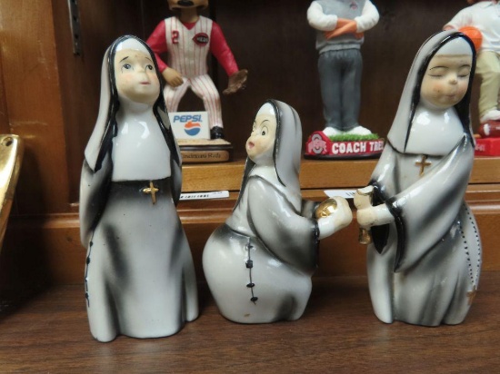 Lefton Nun figurines, one chipped