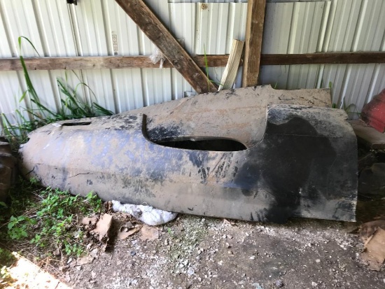 (2) AFTER MARKET FENDERS