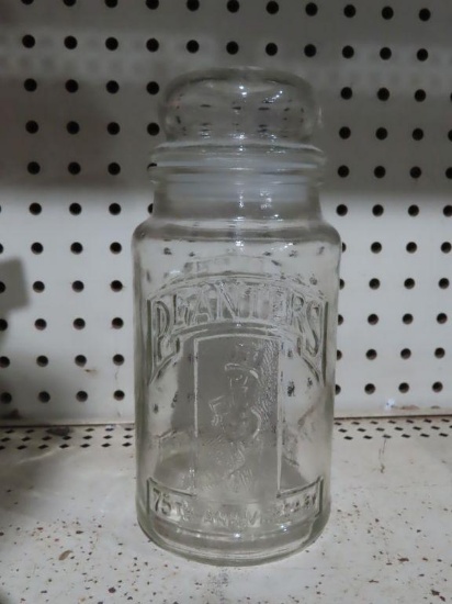 Planters peanut advertising jar