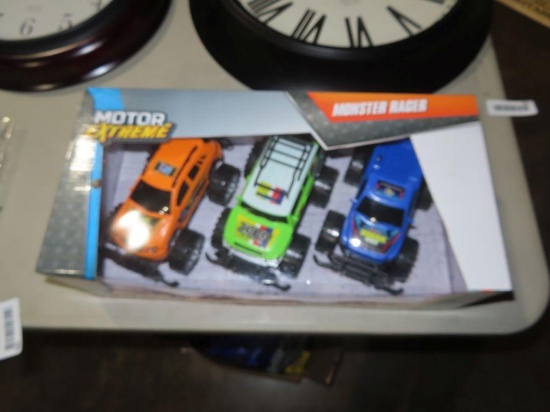 Motor Extreme Monster Racer 3 piece set