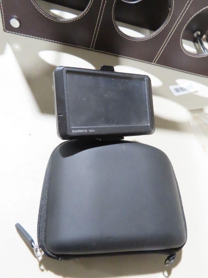 Garmin Nuvi with accessories