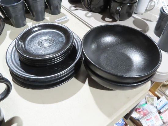 Fiestaware like bowls and plates