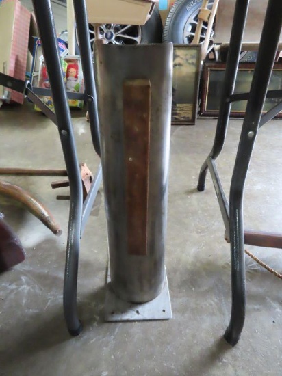 Stainless steel wall hanging saddle rack