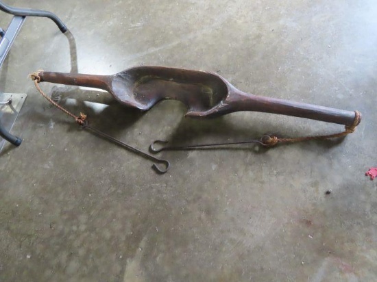 Antique single tree