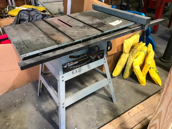 DELTA 10" TABLE SAW WITH FENCE