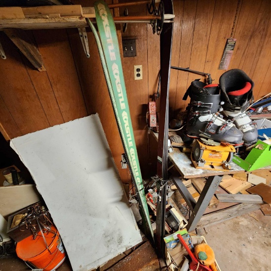 Lot of skis and poles