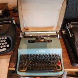 Antique olivetti...lettera 32 typewriter with case