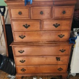 Maple chest of drawers