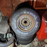 (4) 15 inch rims with 255 70 15 tires