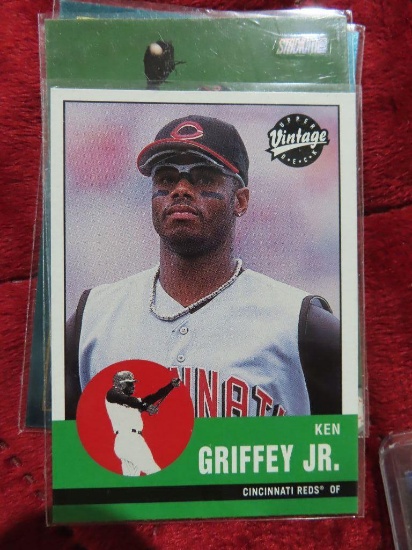 Ken Griffey Jr. & Sr. / 200 Assorted Baseball Cards Featuring Ken