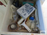 Lot of kitchen utensils and kitchen items in one drawer