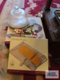 Marble cheese saver, cheese slicer, and cheese set with spreaders