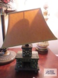Fireplace motif lamp